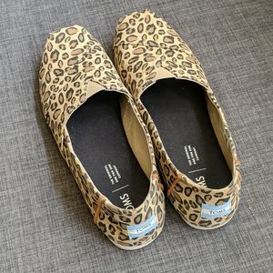 Tom's Leopard Flats